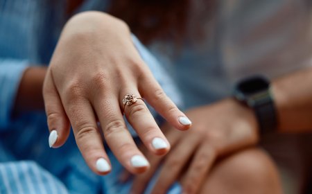Why Gold Rings Make an Ideal Choice for Engagements