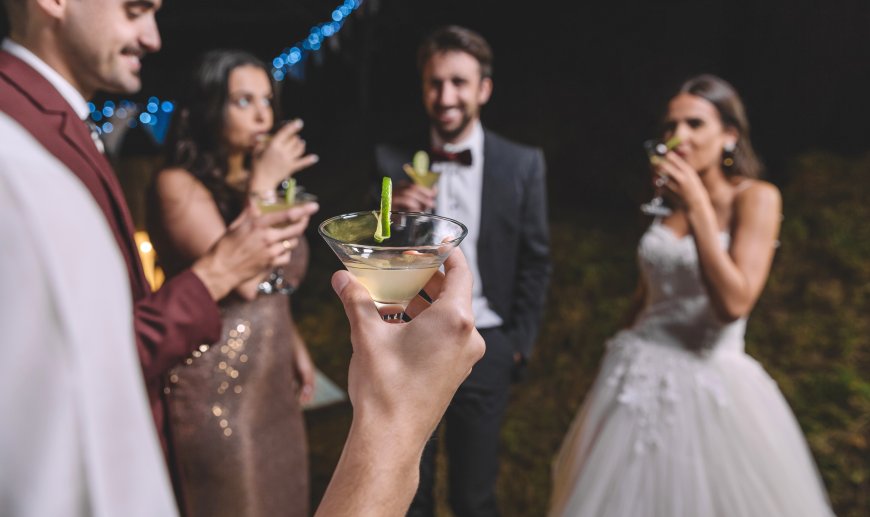 3 Affordable and Healthy Cocktail Wedding Snacks to Impress Your Guests